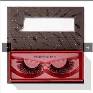 Colour pop X Hocus Pocus False Lashes - Flirty Witch